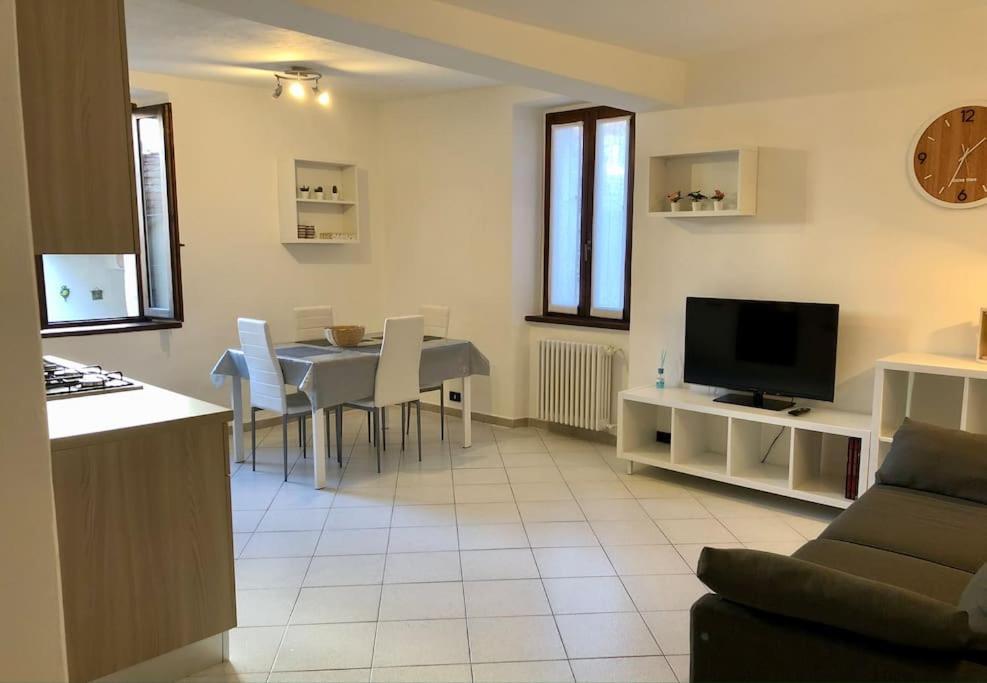 شقة Casa Del Borghetto إنترا المظهر الخارجي الصورة